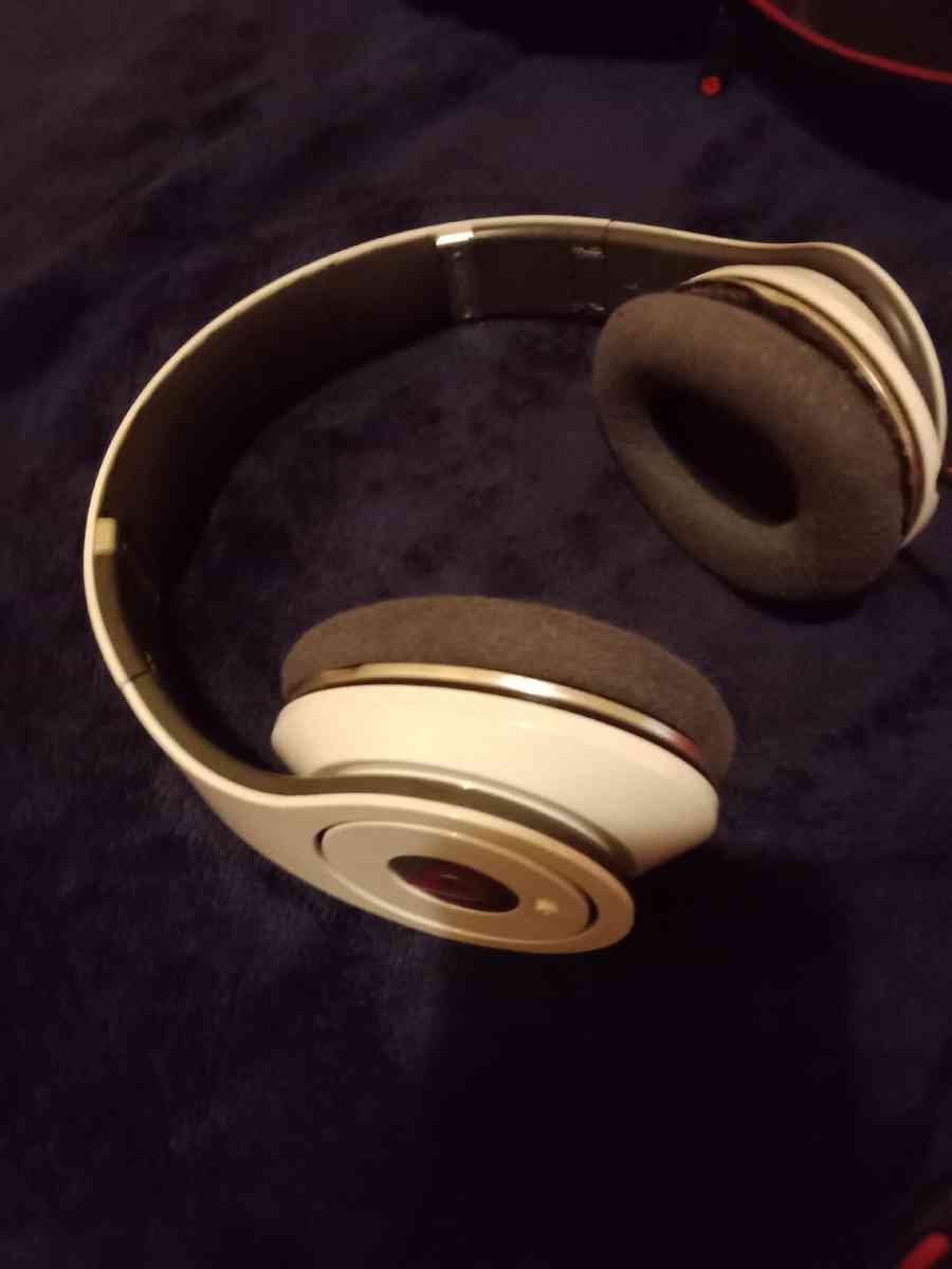 beats by Dr Dre studio Ekocycle high definition isolation he