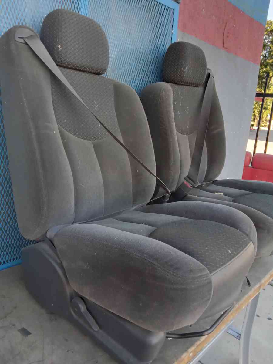 front seats Chevy truck 2 asientos ELCTRICOS Y CON CODERA