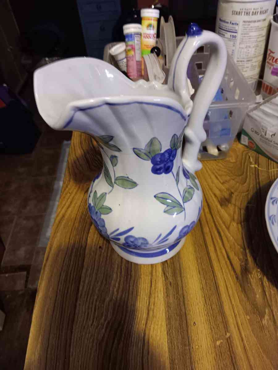 pitcher and bowl made in China