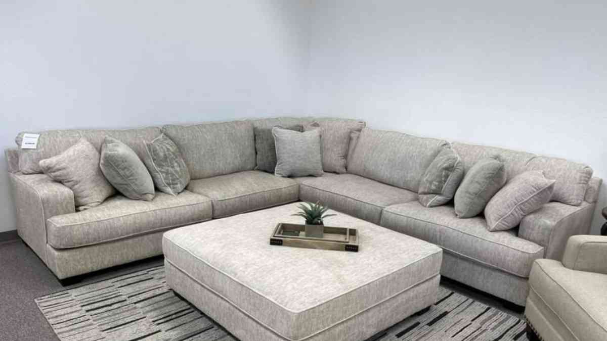 White Oversized sectional seccional couch