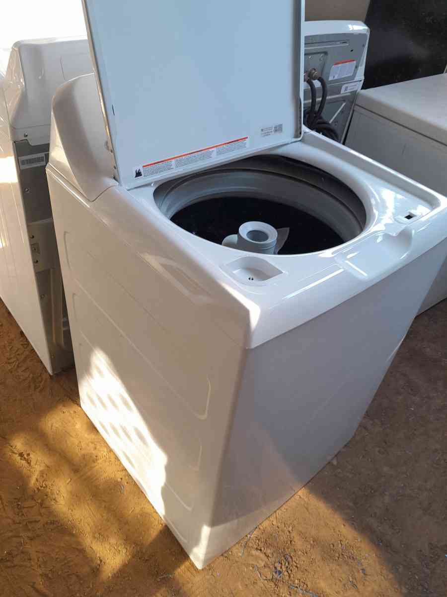 WASHER GENERAL ELECTRIC WHITE ON WHITE JUST LIKE BRAND NEW
