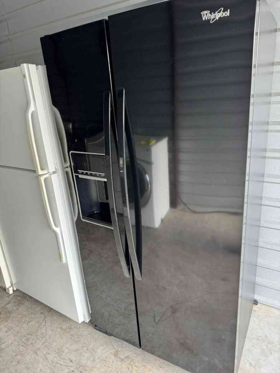Black Side by side whirlpool refrigerator DelivereyAvailab