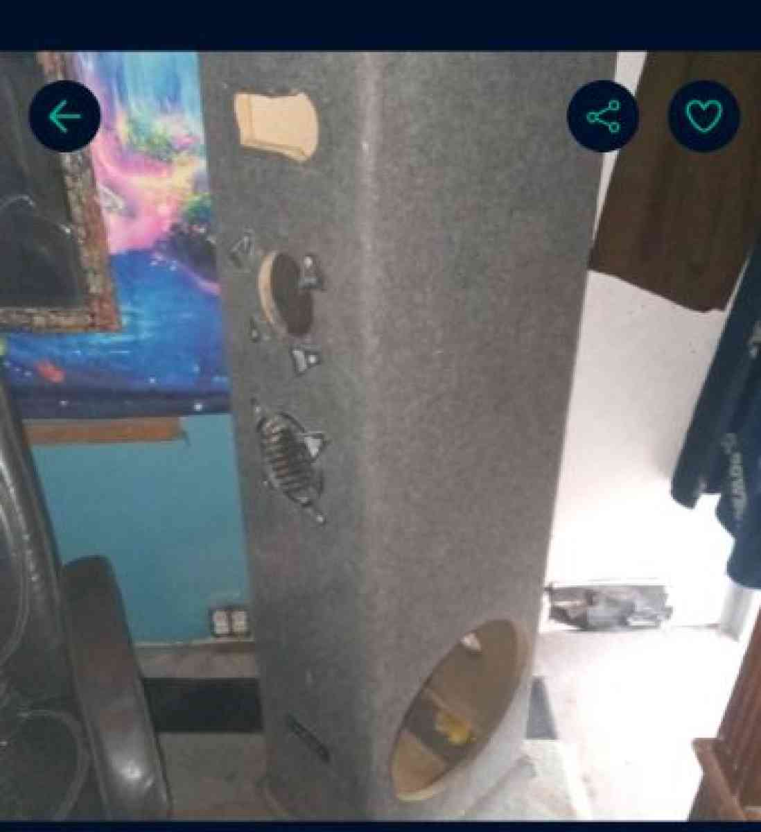 speaker box