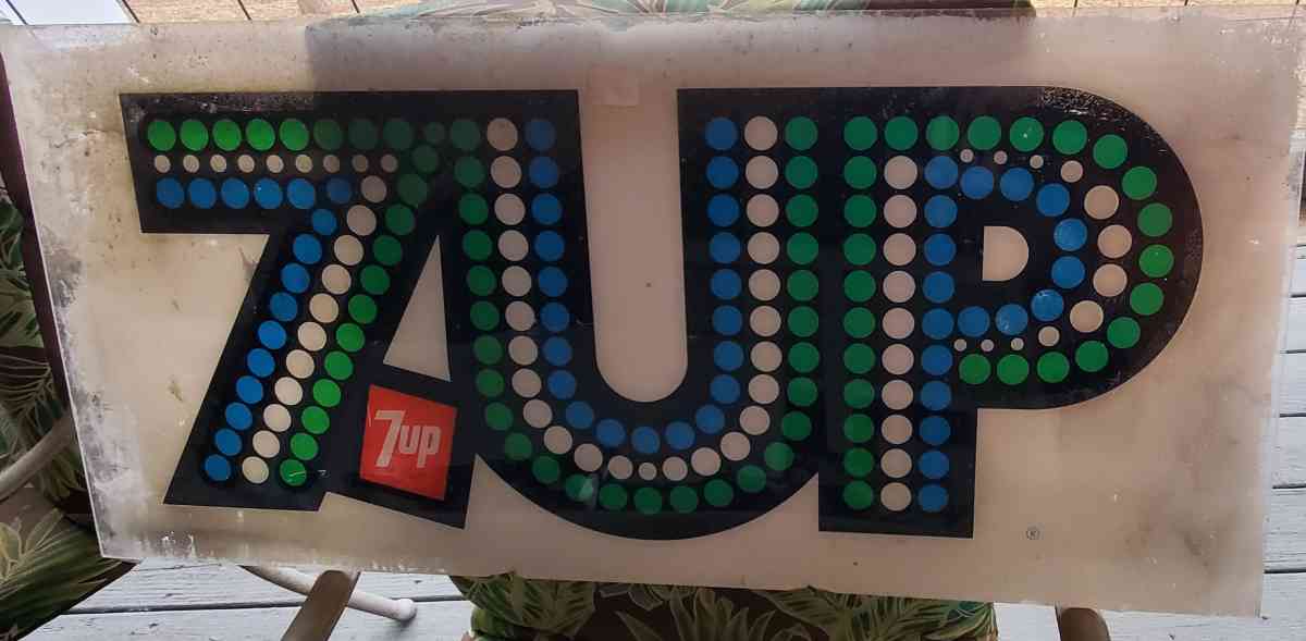 7 Up Plastic Acrylic Advertising Sign