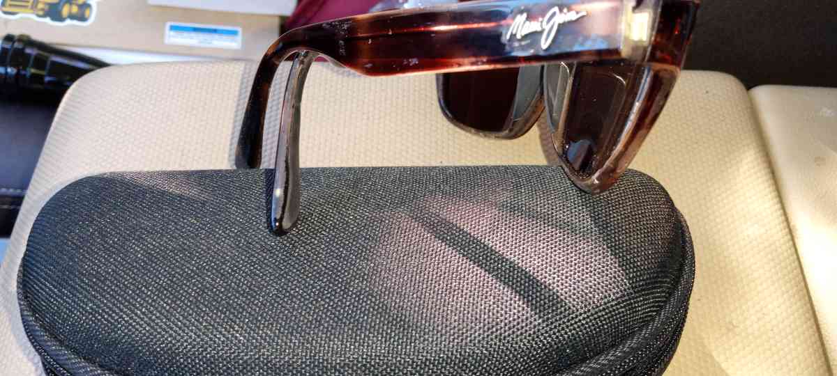 the sunglasses Maui Jim