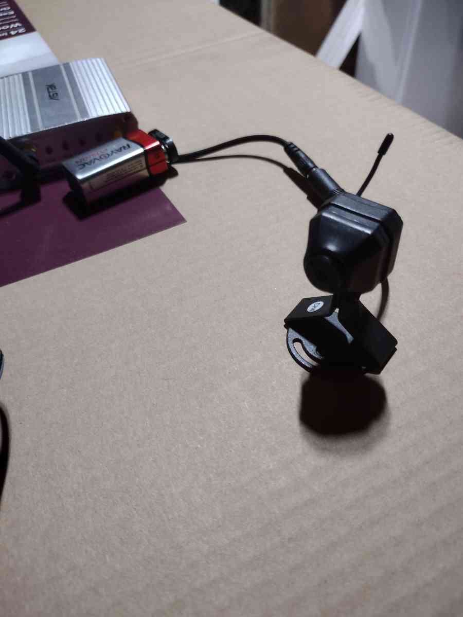 mini wireless spy cam and plug in receiver