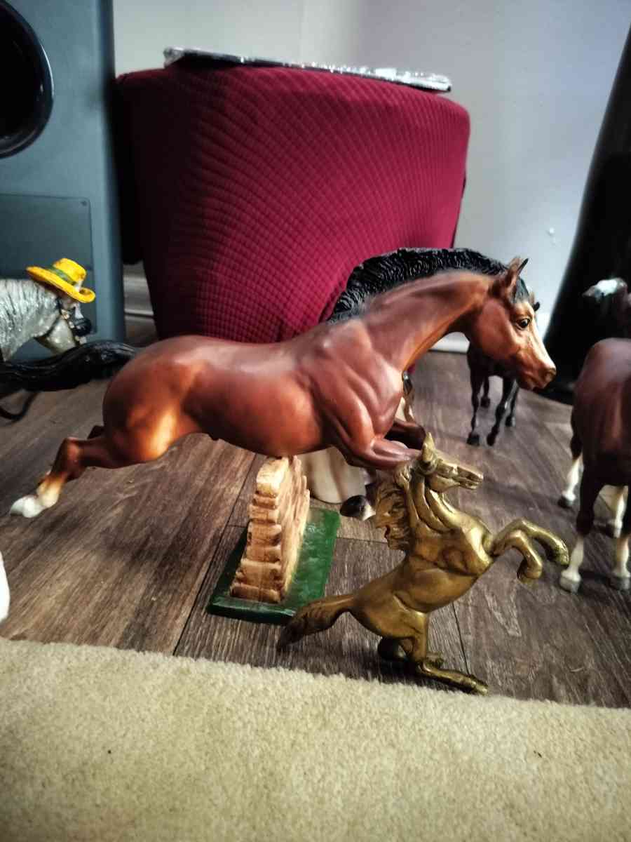 Brayer horse collectables