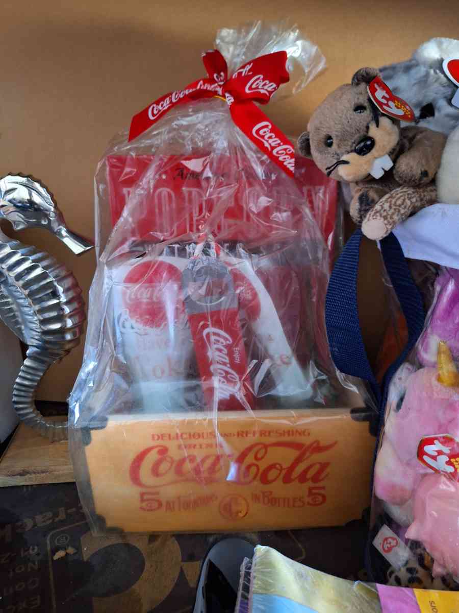 Coke a cola bottles