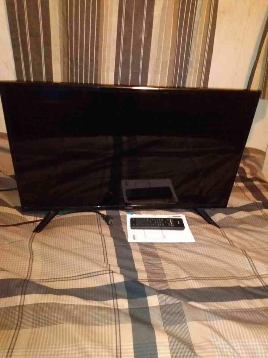 Haier tv 32inch came with remote
