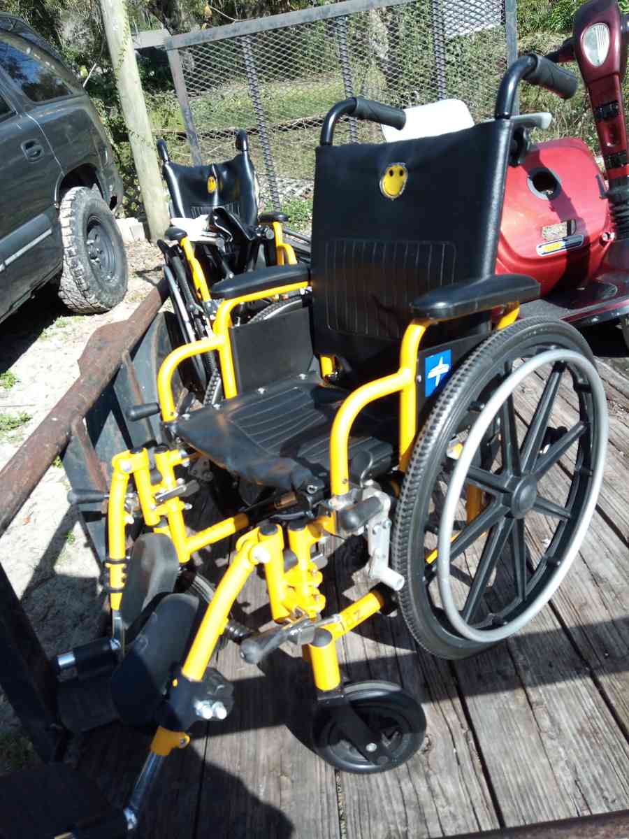 Medline Kidz Pediatric Wheelchair 250lb Weight