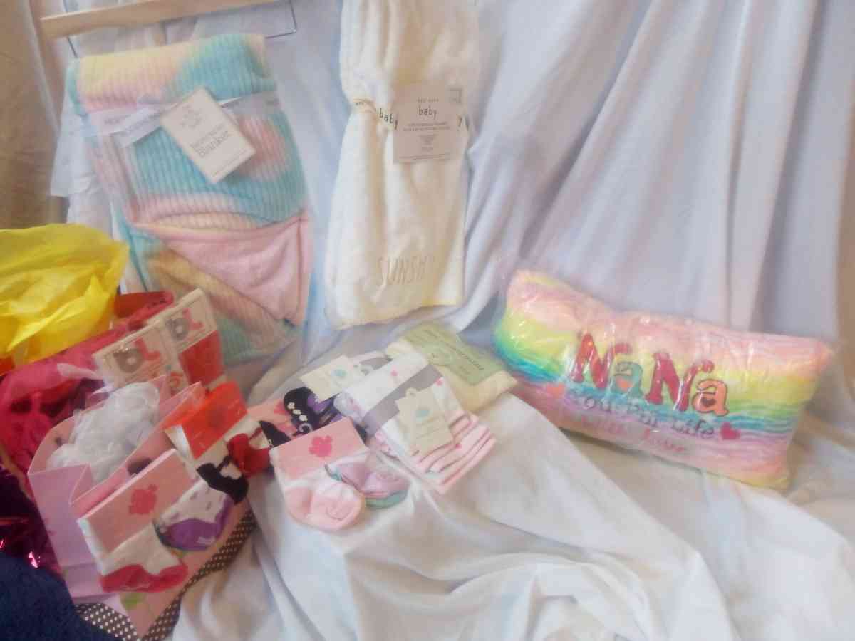 Baby girl bundle stuff