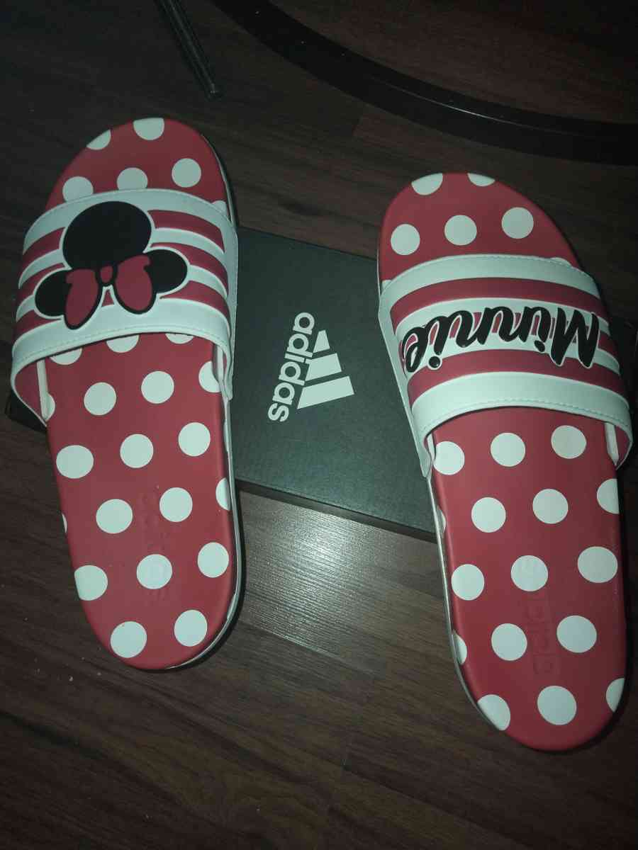 Minnie mouse slides size 11 new in box Adidas