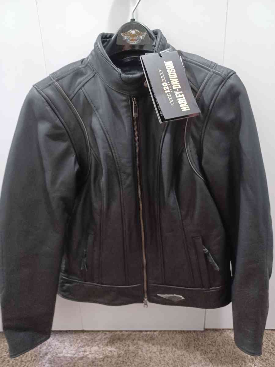 BRAND NEW WITH TAGS WOMENS HARLEY DAVIDSON LEATHER JACKET
