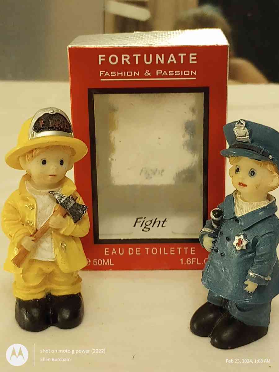 police officr and fire fighter figurines