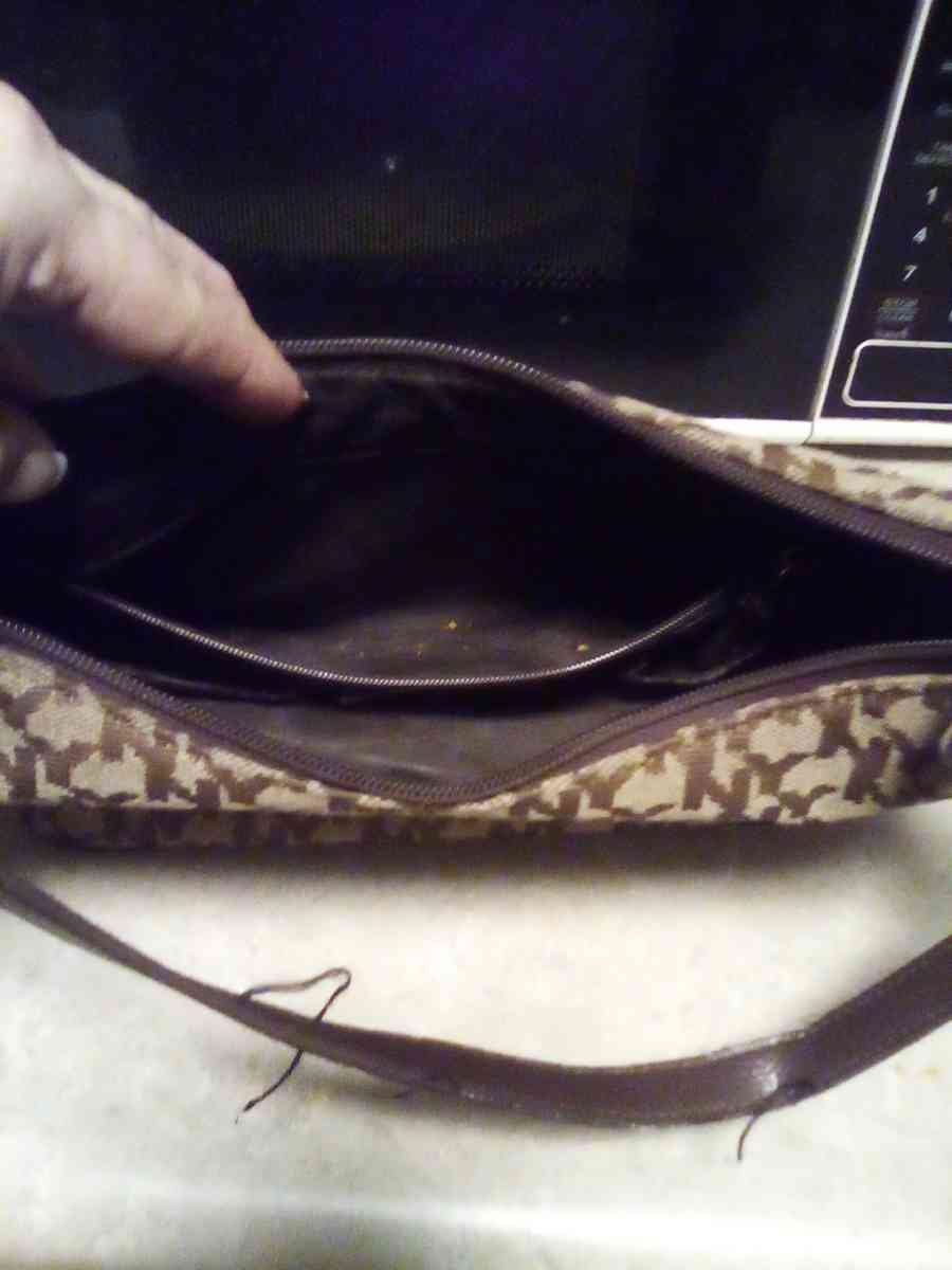 a womans purse