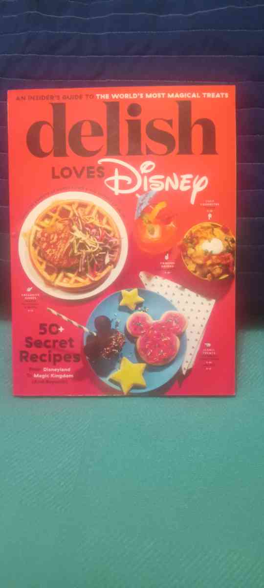 Delish Loves Disney Cookbook