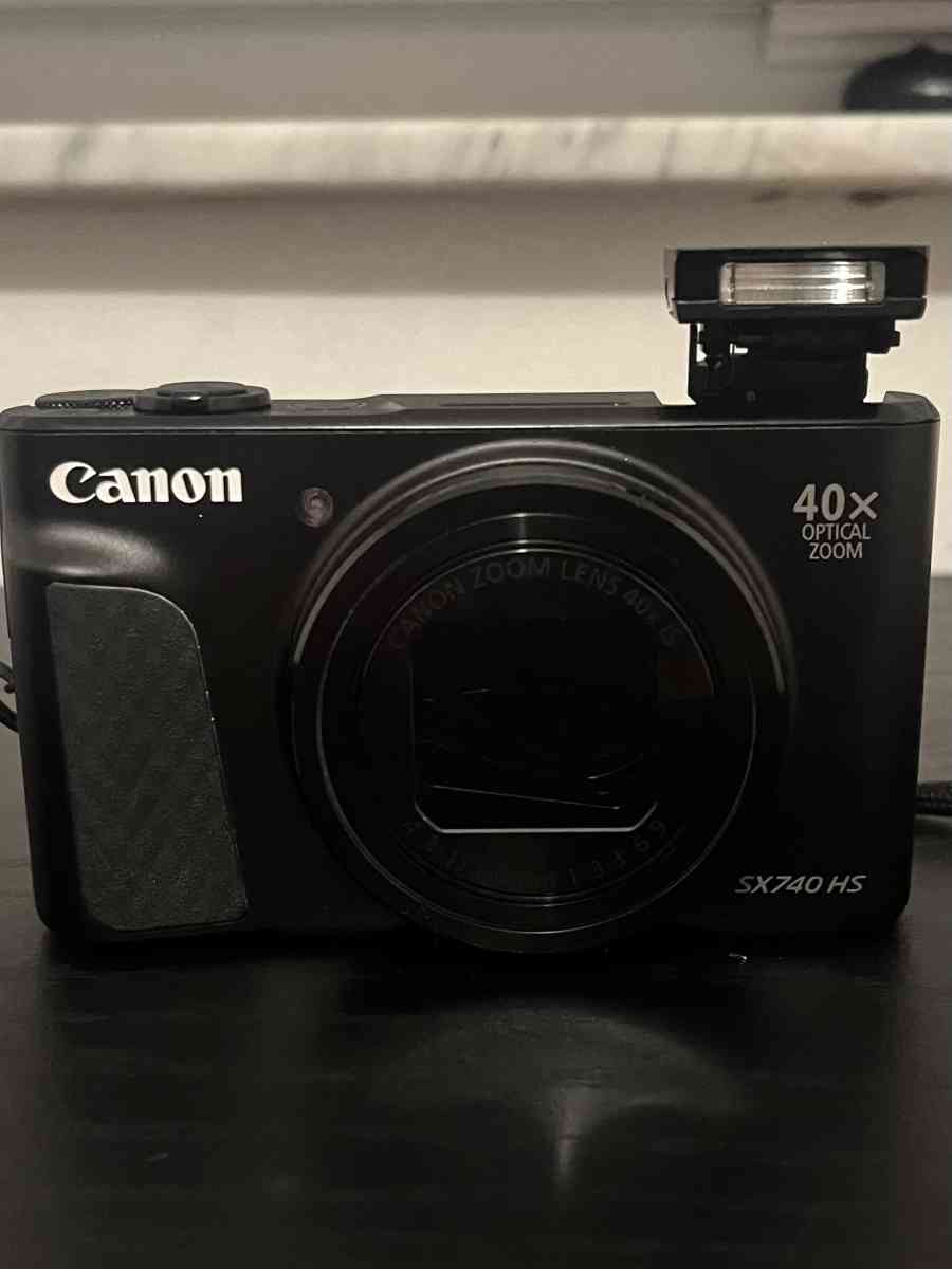 Canon Poweshot sx740hs