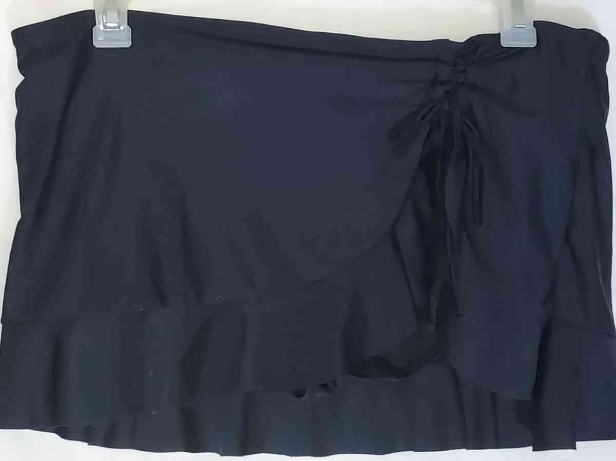 swim skirt black large