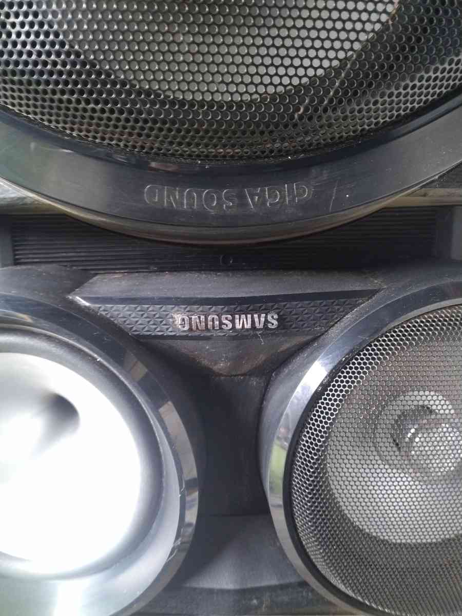 Samsung DJ Speakers