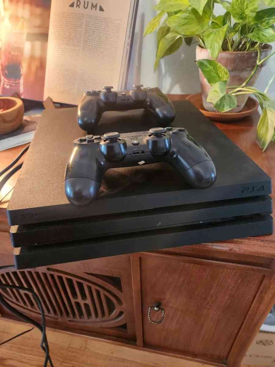 PlayStation 4 Pro - Aberdeen, Ohio - FleaMarketBay