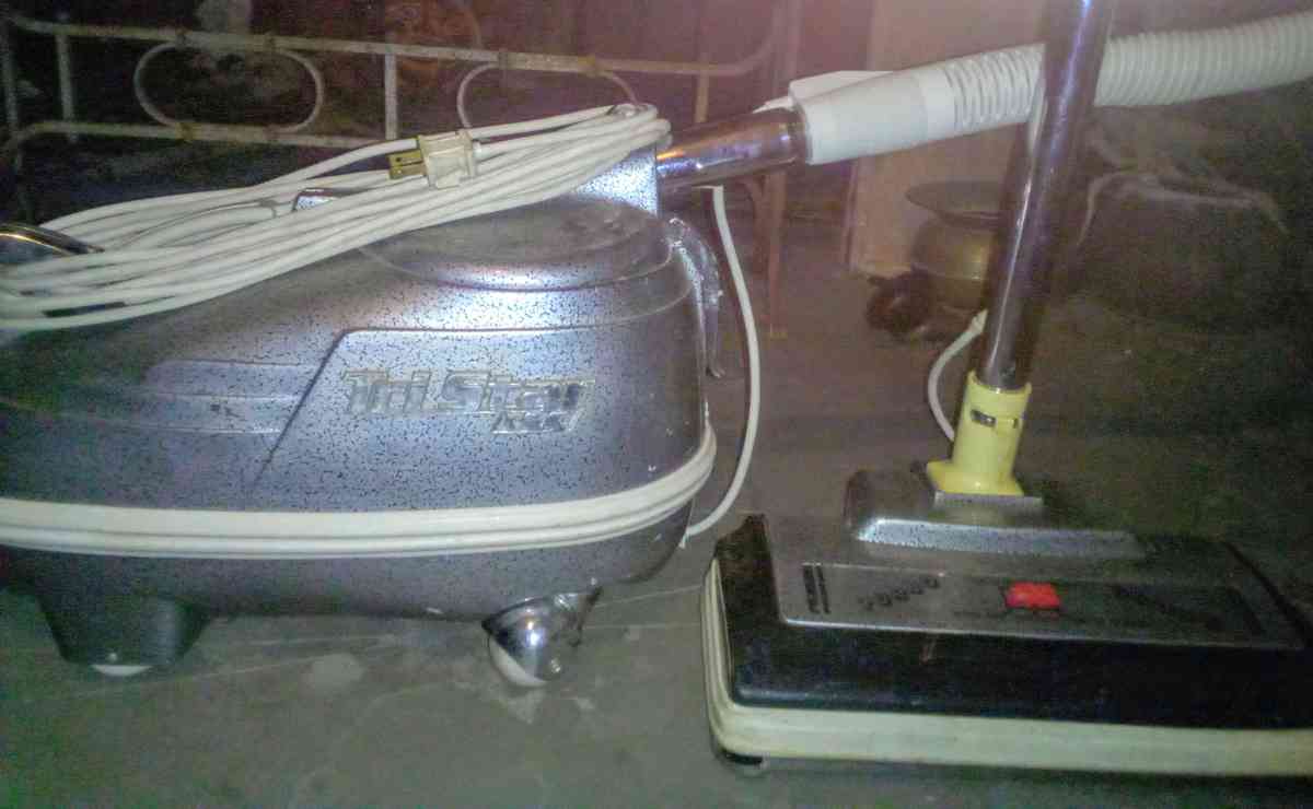 TriStar DXL vacuum from 70s