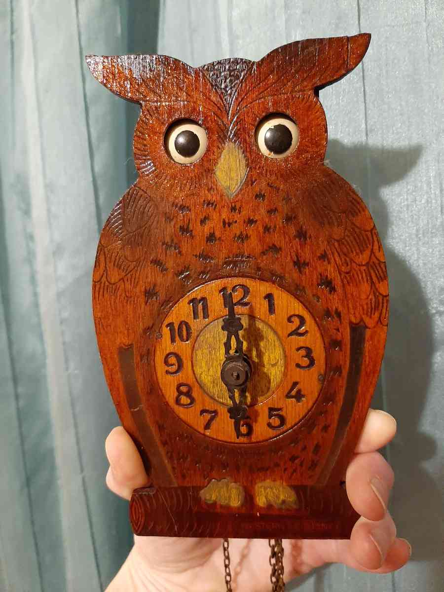 Vintage Black Forest Owl Clock