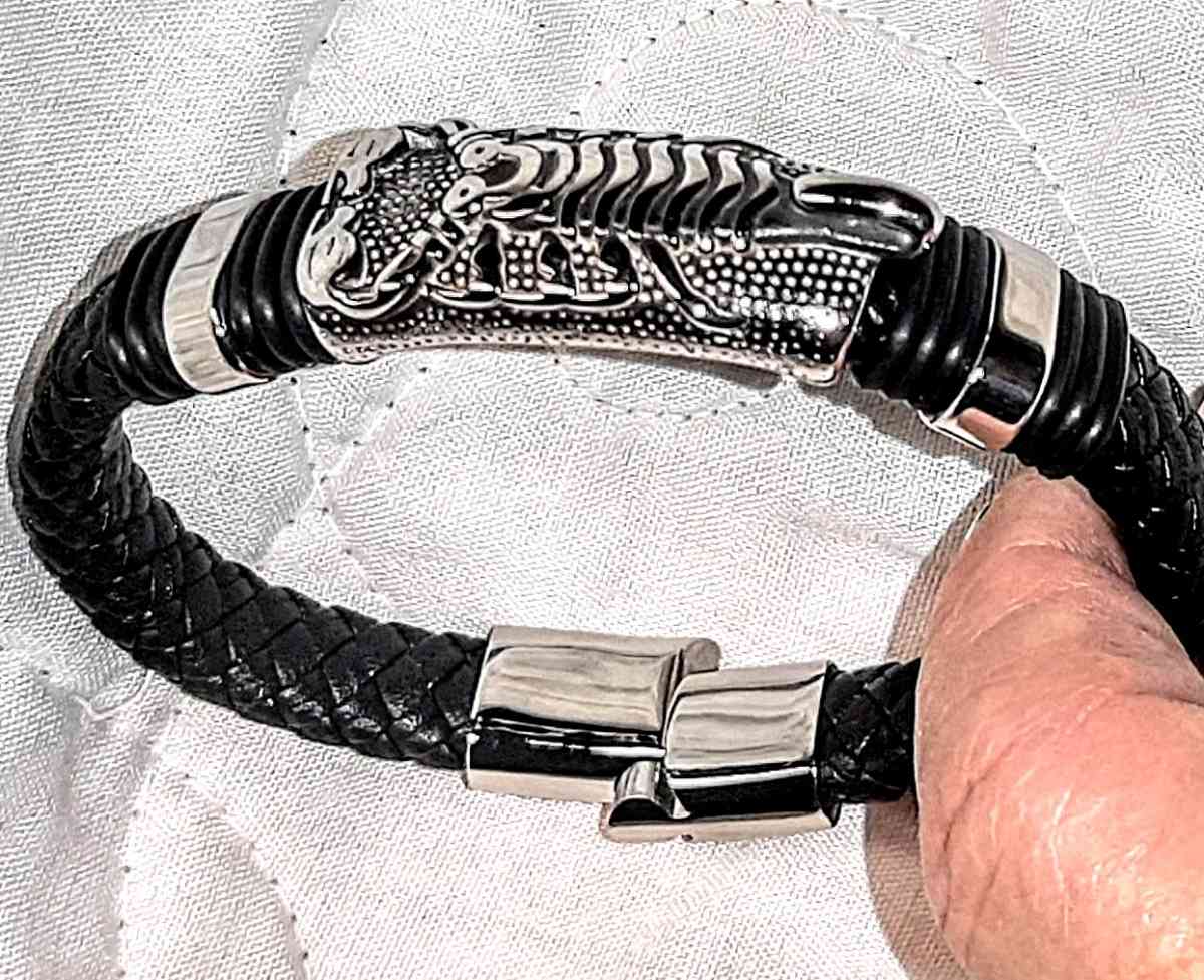 Scorpion PU Braided Leather Bracelet