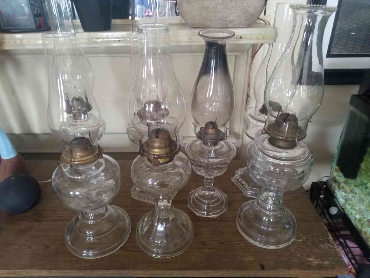 6 clear oil lamps In good condition  buy all or separately
