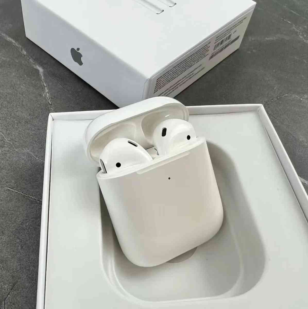 AirPods