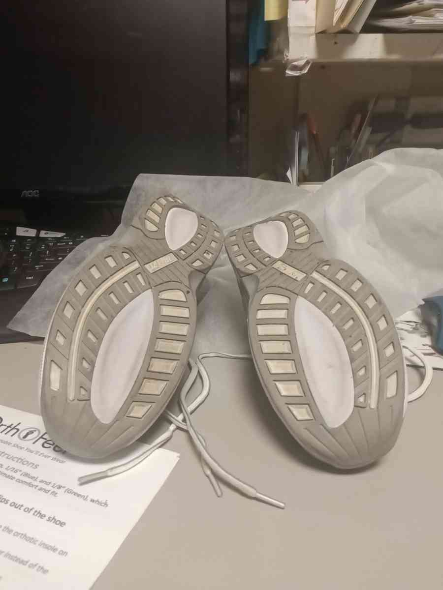 Ortho feet womens size 5 and a half extra wide