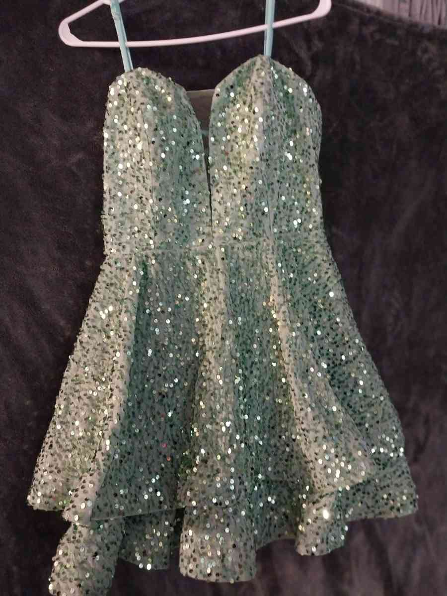 short prom dress size 14