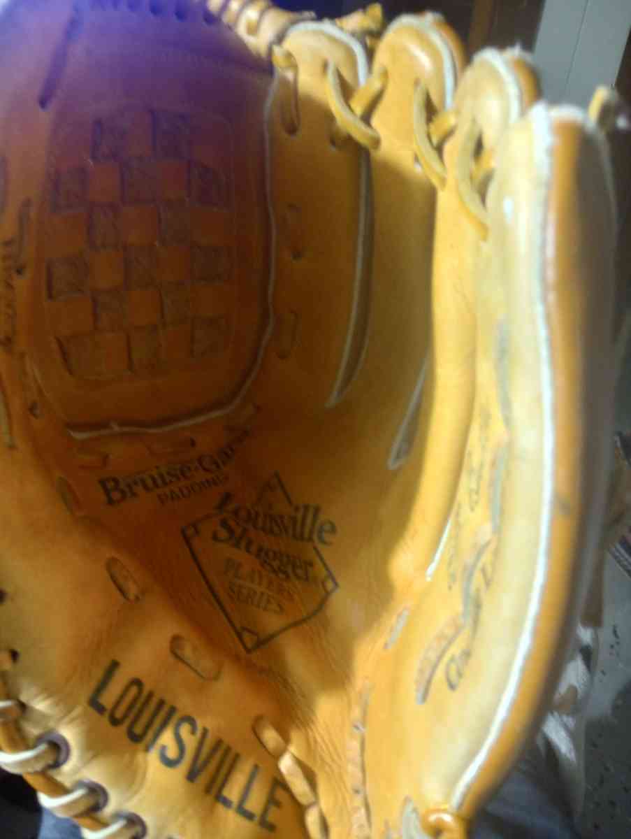 Louisville slugger baseball glove size 125