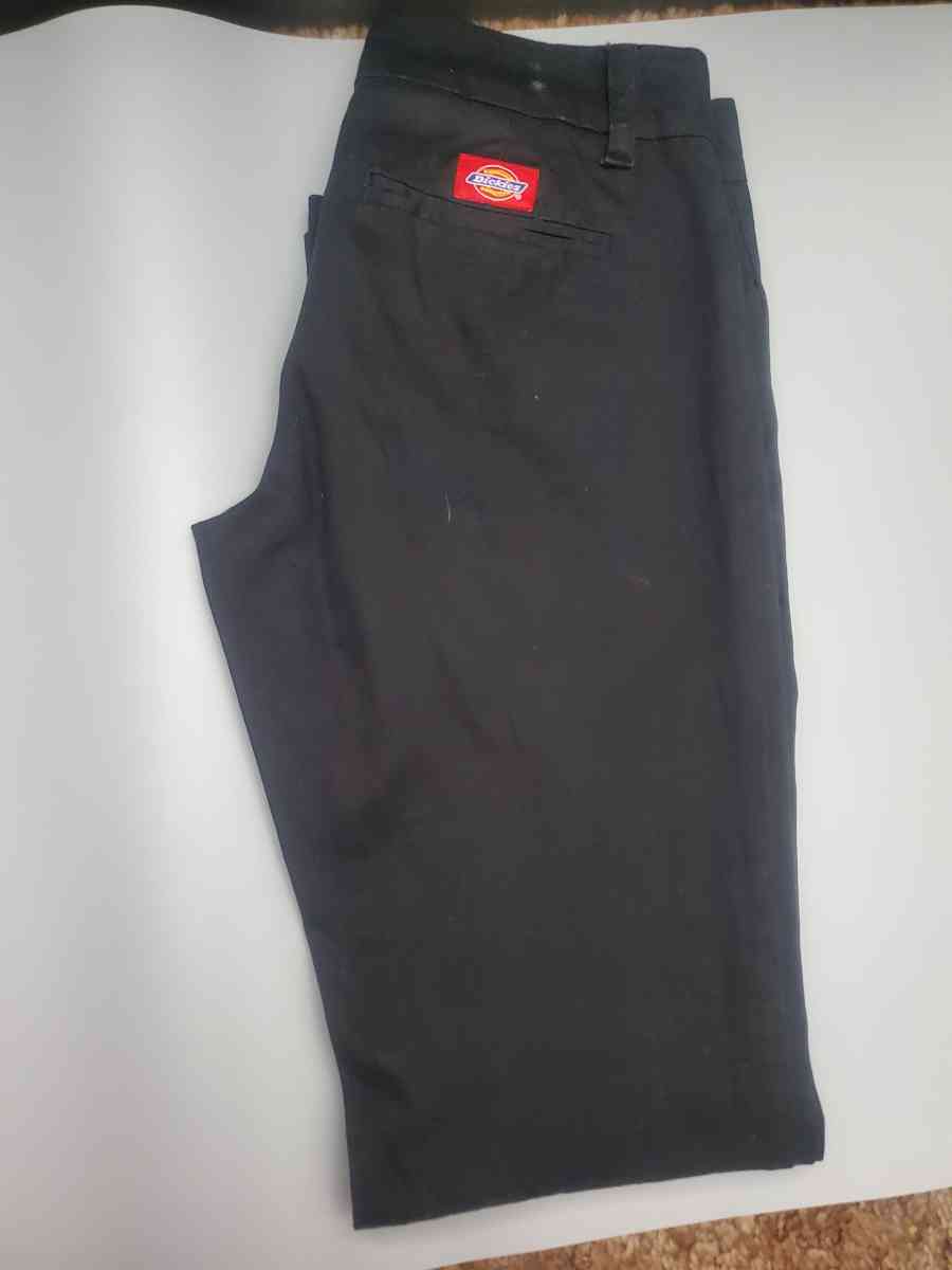 2 pairs of womens dickies pants size 5