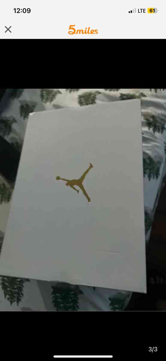 Woman Jordan brand new never used  ONLY TAKING CASH PAYMENTS