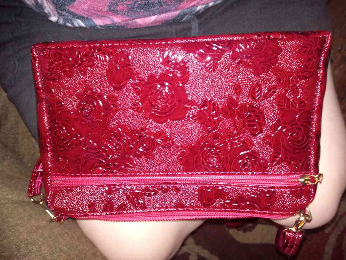 a purse brand new never used