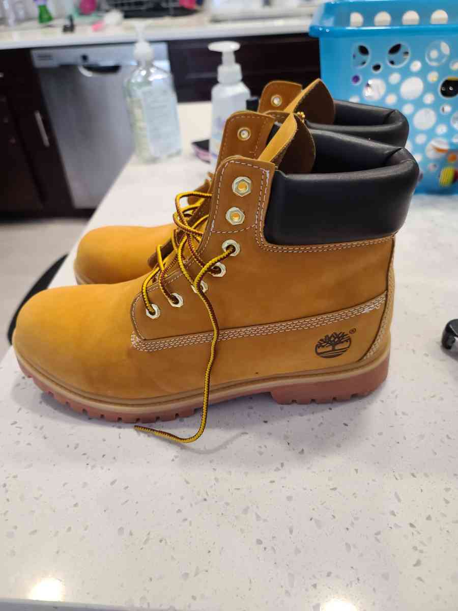 fresh new Timberlands size 13 wide