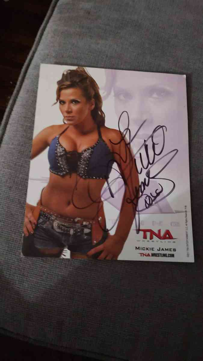 Mickie James autograph from TNA back when they came to the M