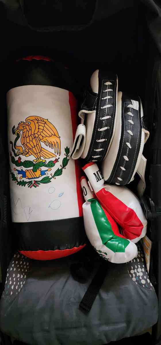 kids Mexico Punching bag and boxing gloves