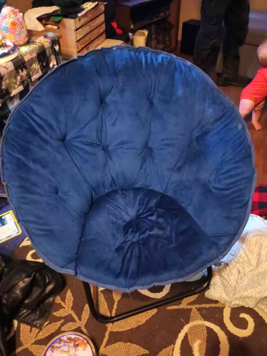 blue disc chair