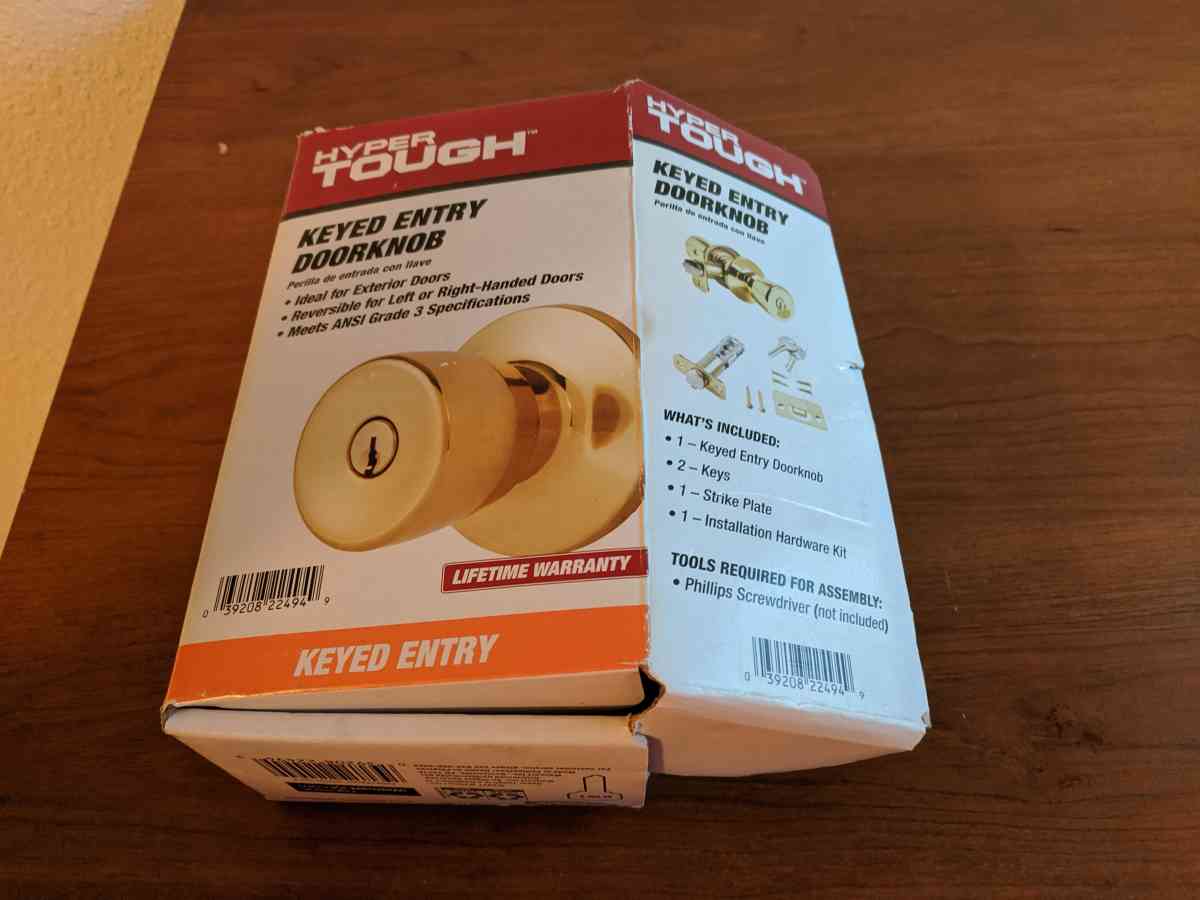 Complete Keyed Entery Doorknob set
