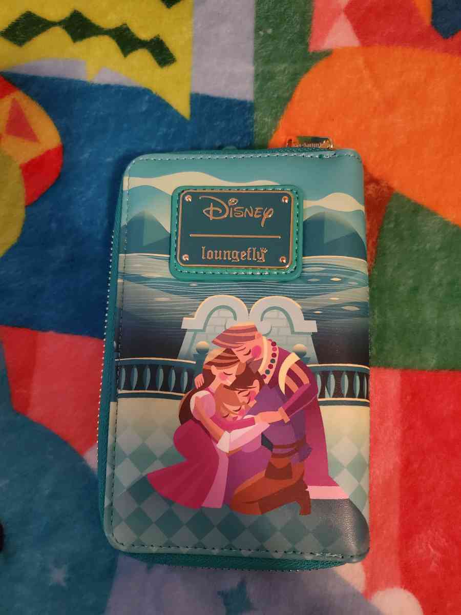 Tangled wallet
