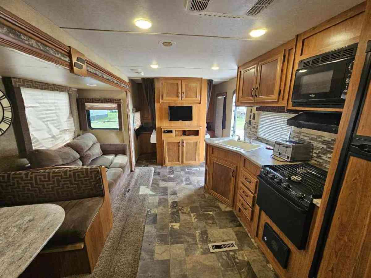 travel trailer for rent 650 month all bills paid except prop