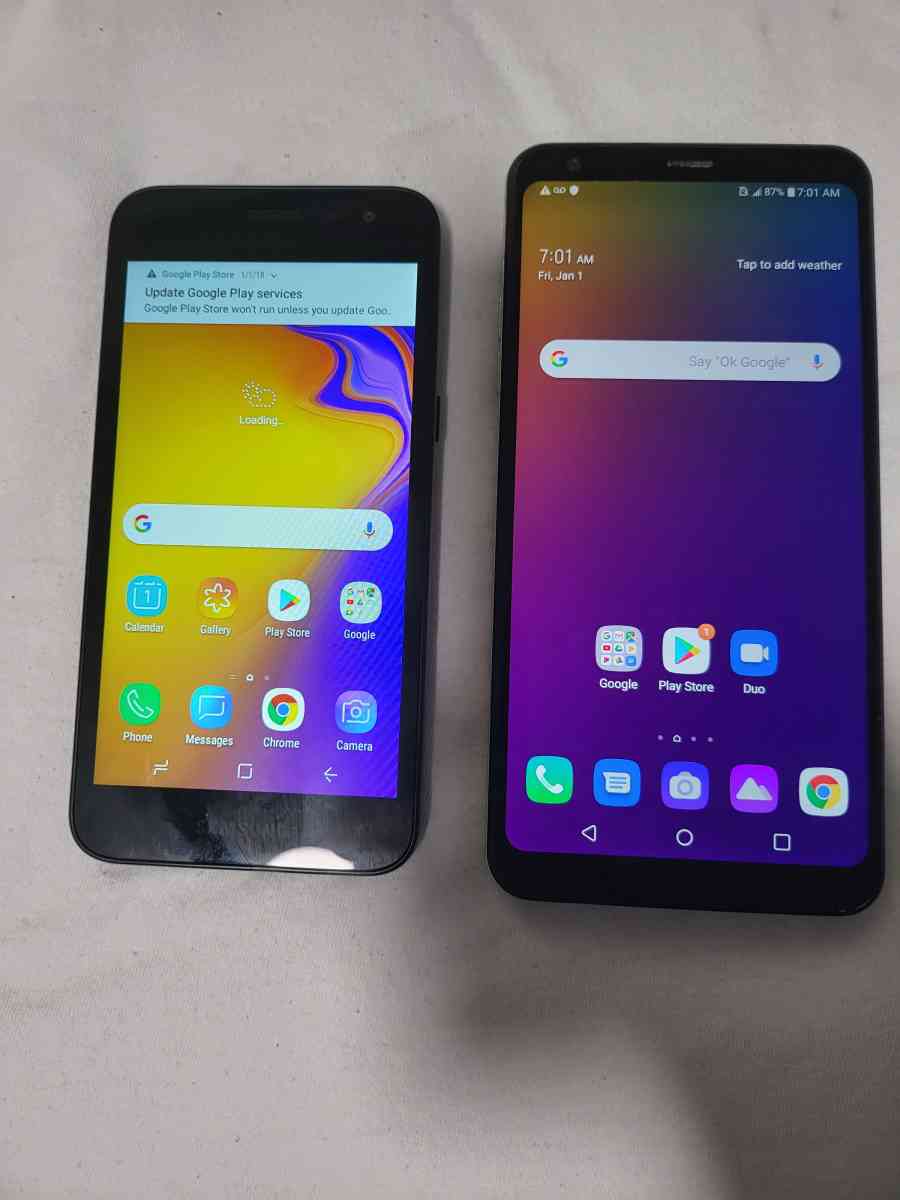2 smartphones