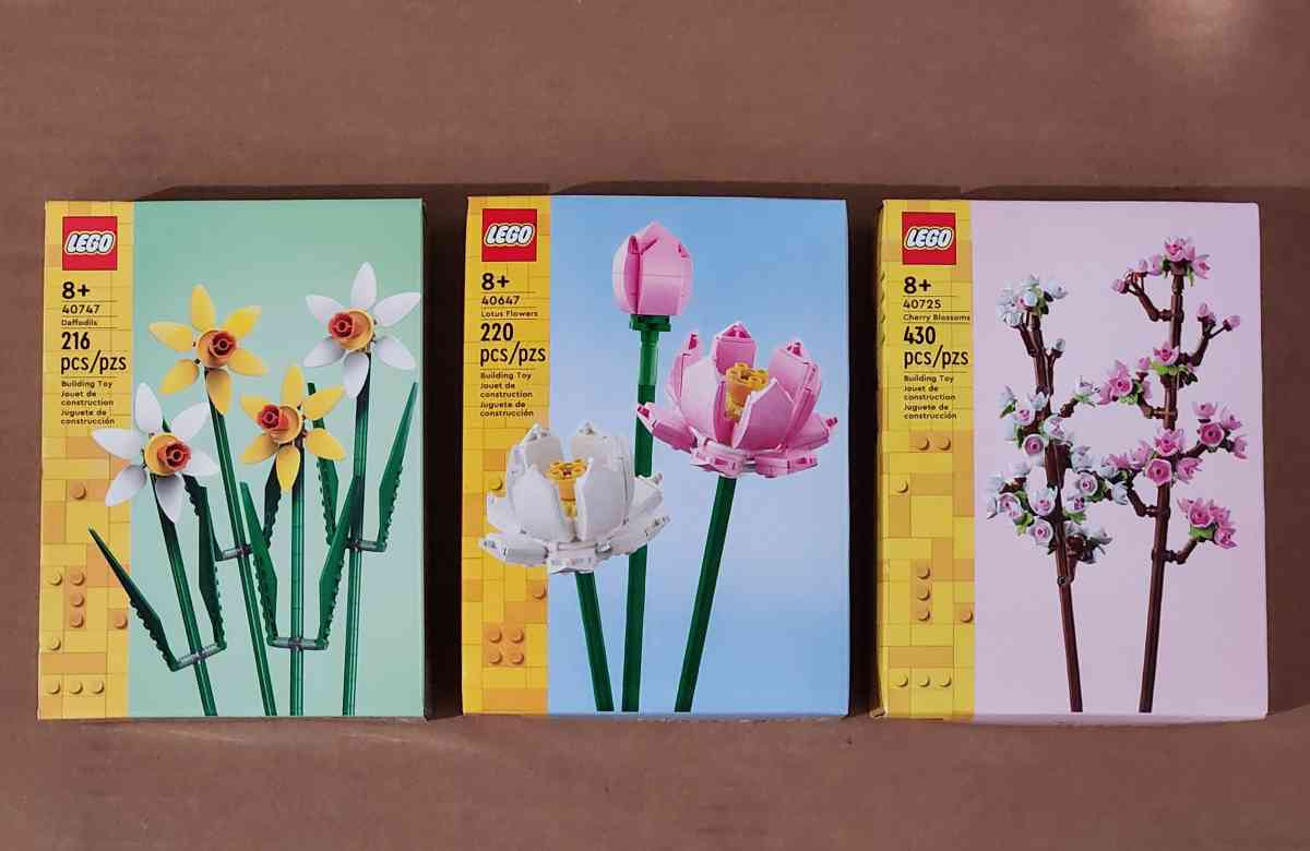 NEW 3 sets LEGO Flower Buidling Toys