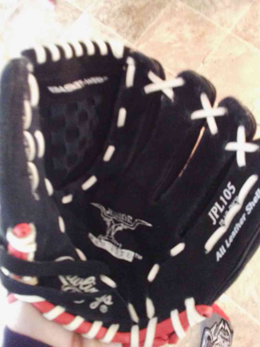 Boys size 12 Rawlings baseball glove