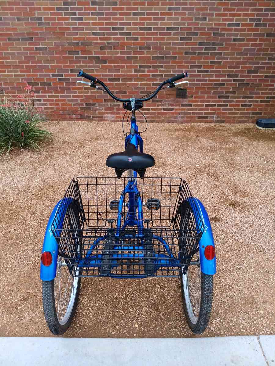 Schwinn Meridian Trike - Midland, Texas - FleaMarketBay