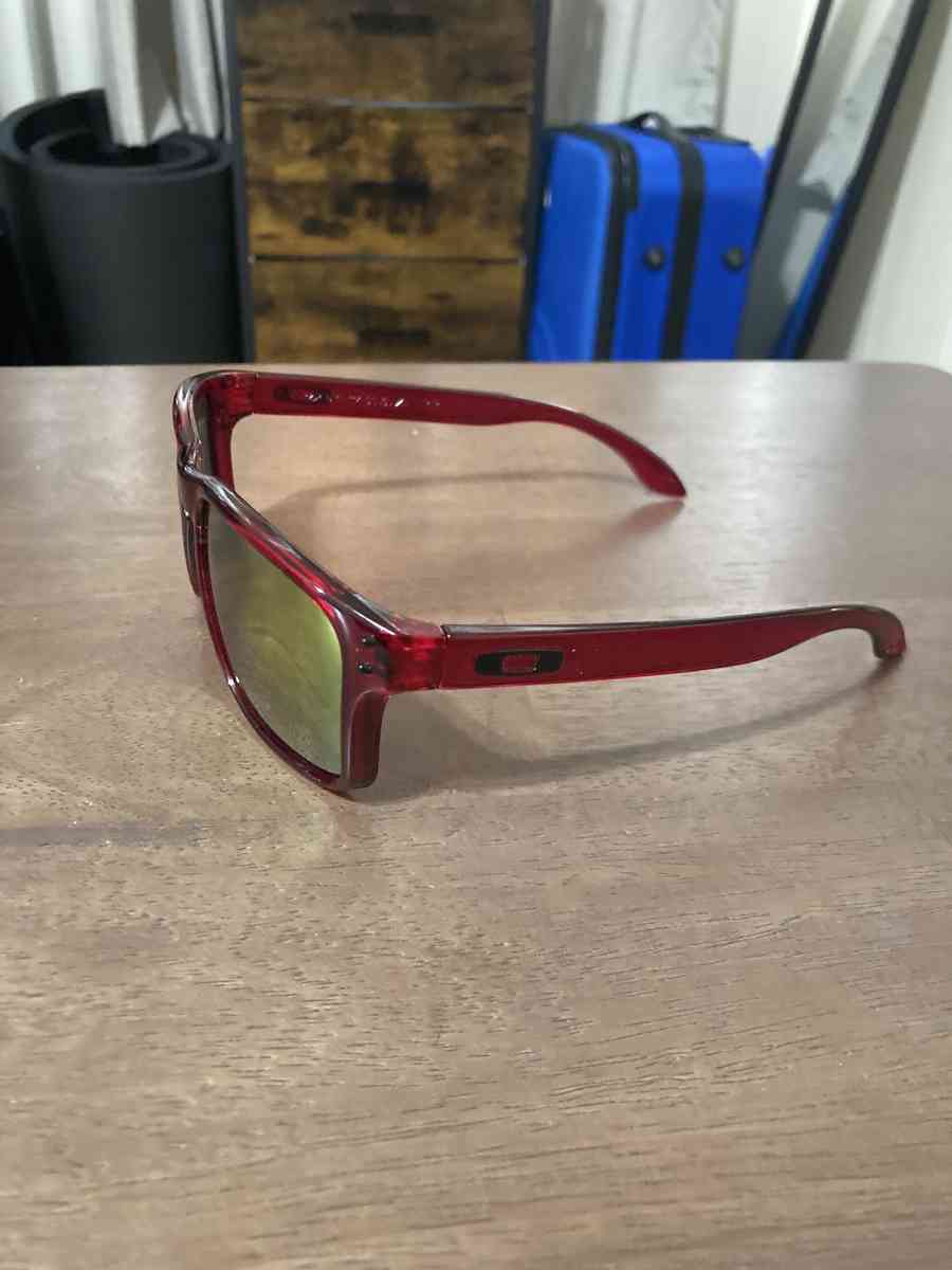 Men Oakley Sunglasses - Panama City, Florida - FleaMarketBay