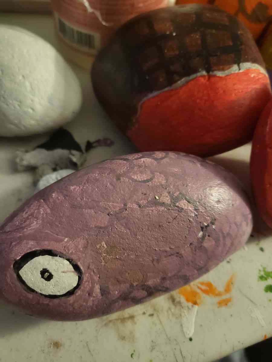 hand painted rocks