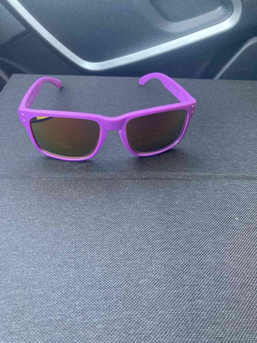 Holbrook Oakley Sunglasses - Panama City, Florida - FleaMarketBay