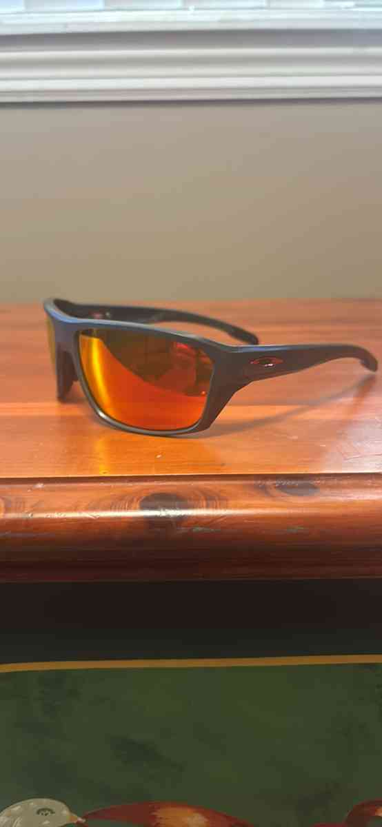 Oakley split shot prizm polarized sunglasses